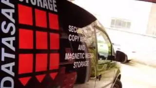 SIGN MAKERS -  Totem Signs