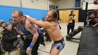 Ethan Knight vs Justin Newhook