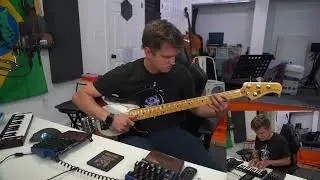 Retro '76 Stingray Monster Slap Tone
