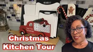 Christmas Kitchen Tour #redandwhite