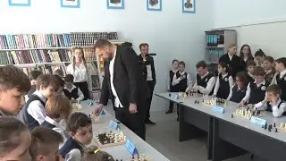 В волгоградской школе №89 открылся первый шахматный кружок