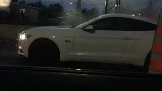 Mustang gt 2016 vs mach e prise 3 dragfest