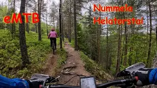 Helatorstai lenkki Nummelassa. eMTB