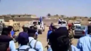 US Army Sgt gives iraqi police a telling off-This is awesome