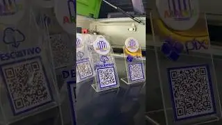 Display QR code em acr&iacute;lico personalizado