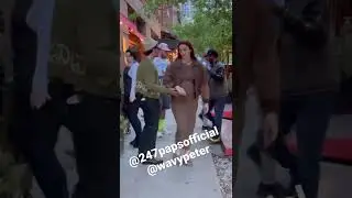Джо Джонас и Софи Тернер прогуливаются по Нью-Йорку и демонстрируют любовь своим поклонникам #sop...