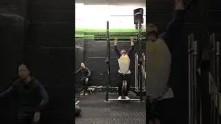 Pull up 40 kg 5 Reps