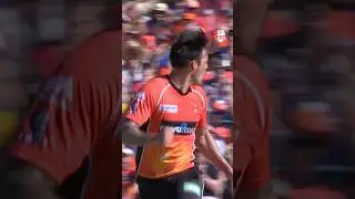 Mitchell Johnson at his brutal best 🔥 #cricket #bigbash #bbl15