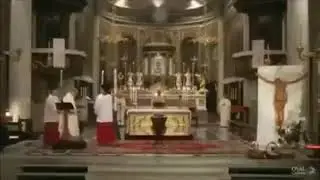 Incidente e bestemmia durante la messa pasqua 2020