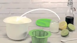 4 Kitchen hack  how to core a lettuce #MyLekueCheese   L&eacute;ku&eacute; TV