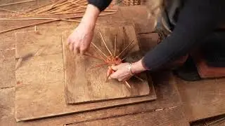 Traditional tied underfoot base