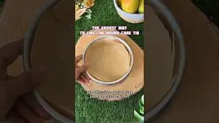 The easiest way to line a round baking mold!! Have you tried this? Try the cake recipe too.