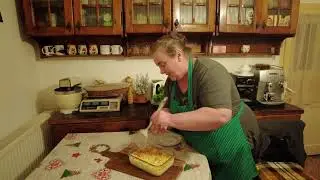 Gomboți de brânză gratinați