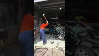 Car smash at Slacks Creek 🚗💥 Pure chaos, zero regrets.
