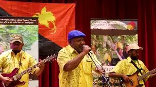 Morobe Star K-Dumen performs 'Wopa Kantri' live