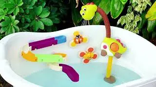 TUMAMA Baby Bathtub Toy with Dinosaur Shower Head Summer Essential for Kids 18 Months+