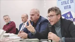 DIEGO FUSARO: Difendere chi siamo. Identità e confini contro muri e sconfinamenti