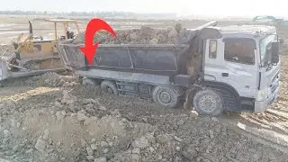 12 wheel heavy truck driving on very difficult roads 4K 130