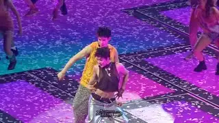 15.02.2026 SIDE TO SIDE - #Fourthnattawat x #Lego_Rapeepong #RISERCONCERTD3 #LYKN