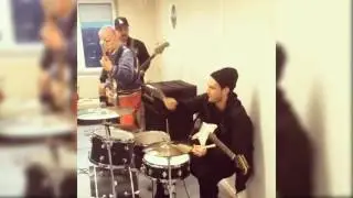 Red Hot Chili Peppers - Go Robot (Josh on Drums!)