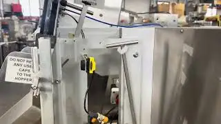 BID ON EQUIPMENT: Item 427616 - Capper with Parts for Complete Tablet / Capsule Bottle Filling Line