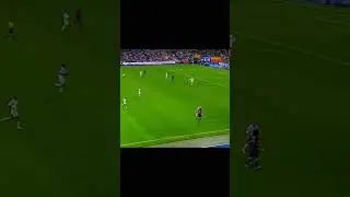 Messi tripped out Roberto Carlos