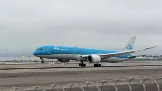 KLM Boeing 787-10 Dreamliner lands at Las Vegas | PH-BKG