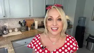 The Goofy Blonde Chef Presents: High Protein Low Carb Chili