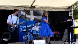 Blue Suede Shoes - LIVE @ Royal Cornwall