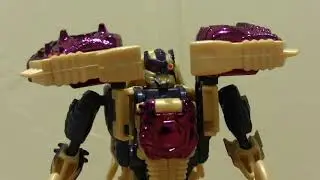Beast Wars Transmetal 2 Dinobot Review.