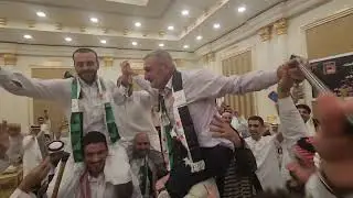 ارفع راسك فوق انت سوري حر والعقيد رياض الاسعد على الاكتاف في تكريم الجالية السورية لحجاج الثورة