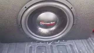 1 American Bass XFL 15 Pounding!