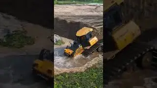 Komatsu Bulldozer Sink In Water😨#respect #popular #viralvideo #foryou #bulldozer #heavyequipment