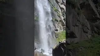 Jogni Falls. #trending #ytshorts #viralvideo #waterfall #trendingshorts #shortvideo #shorts #travel