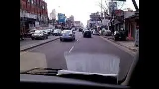Ambulancia en rojo con facu al volante
