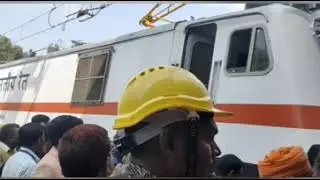 Electric loco shed,Gomoh held GM annual inspection