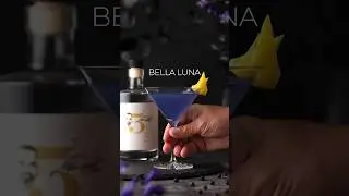 Bella Luna - a blue, fresh & floral gin cocktail recipe #cocktailrecipe #bluedrink #easyrecipes
