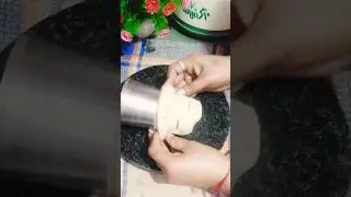 Glass lachha paratha 🌎💫#youtubeshorts #shorts #viralvideo #trending #glasslachhaparath#homemade #yt
