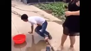 SCHERZO EPICO FINITO MALE #1