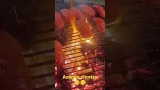 Asando chorizo 😋😋