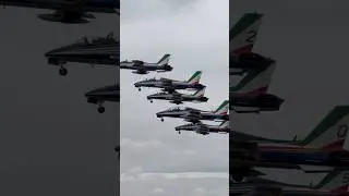 Italian Air Force Frecce Tricolori 🇮🇹 taking off at the 2025 Royal International Air Tattoo!