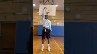 Effortless trick shot#basketball#prohooper#trickshots#christianathlete#blackathlete