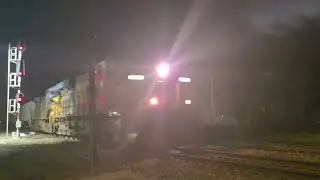 CSX 5330 lead CSX 100