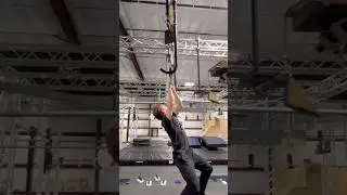 Dropping Skyhooks Obstacle!!! #viral #ninjawarriorcourse #obstaclecourse #ninjawarrior #parkour