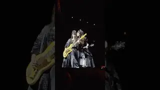 BAND-MAID'S KANAMI & MISA 'HATING' IN BANGKOK #bandmaid #summersonicbangkok2025 #ytshorts #shorts