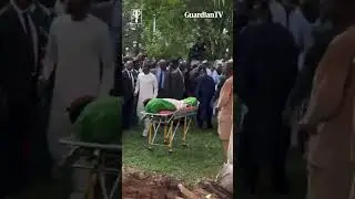 Tinubu bows to Buhari&rsquo;s remains as he&rsquo;s laid to rest in Daura