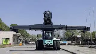 Electric Reach Stacker