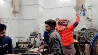 Kashif paper mart abi TU party chore hoi ha😉😜