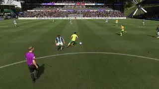 FIFA 21 Drag to heel skill move