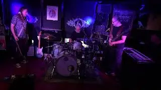 Innes Sibun live at The Bell Inn, Bath UK